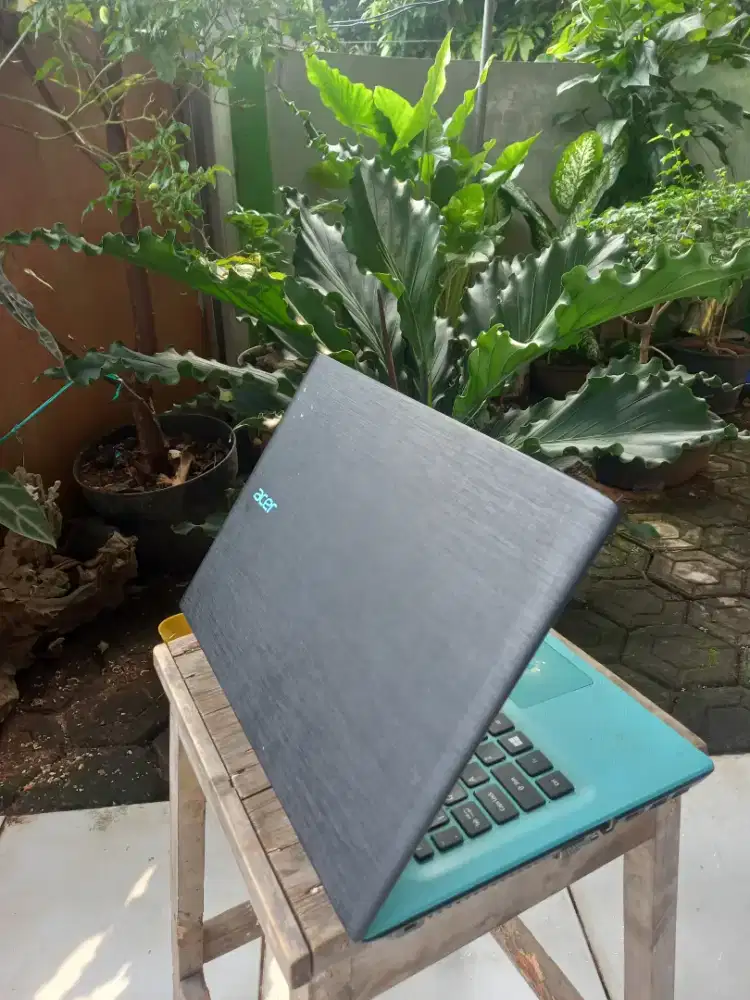 Laptop Acer core i3 Gen 4 batre new