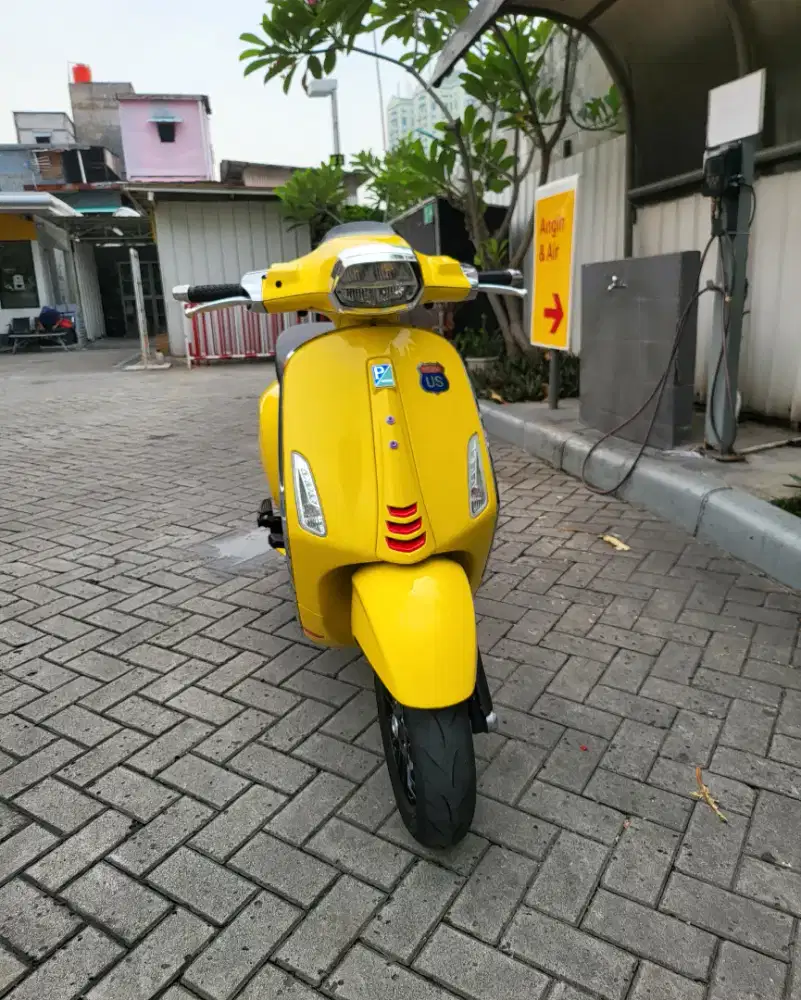 Vespa Sprint 150cc I-Get ABS  2021 Kuning