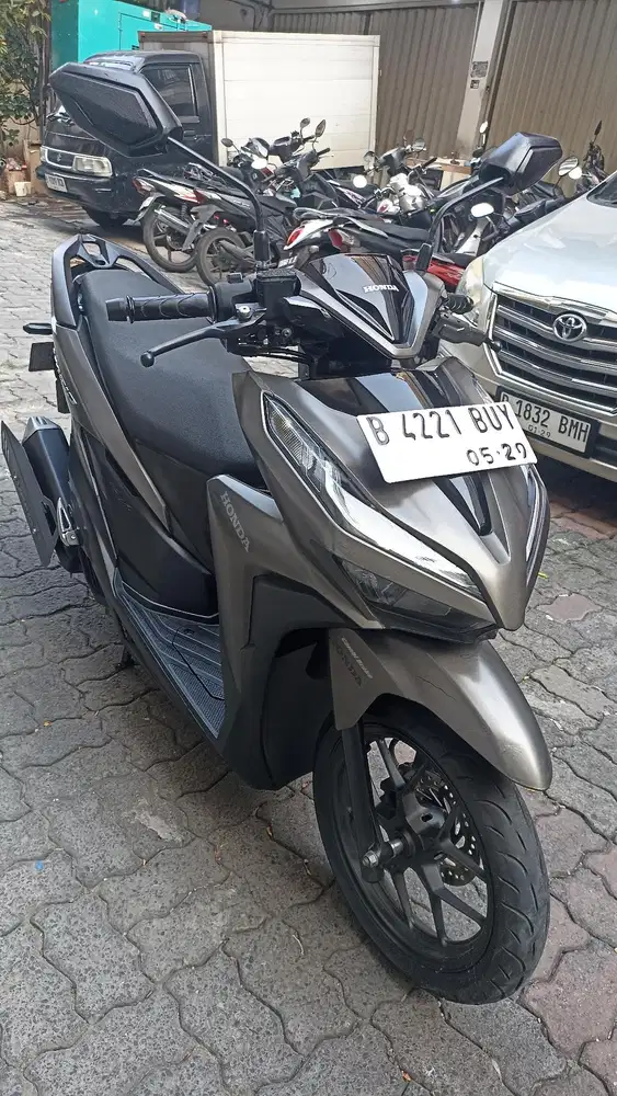Honda Vario 125 LED CBS ISS tahun 2019.