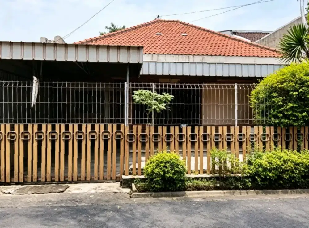 Rumah strategis cocok buat usaha si tengah kota semarang