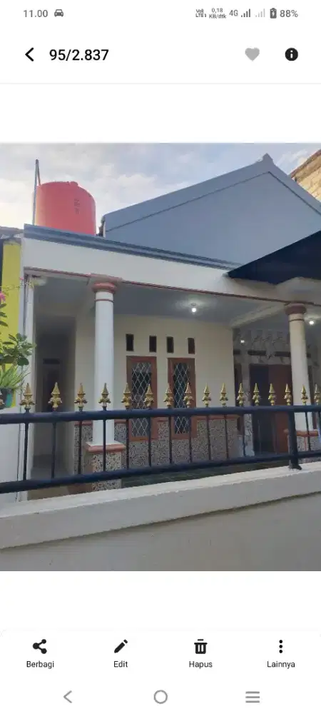Di kontrakan rumah