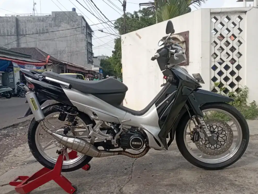 Yamaha F1ZR 2004 Spek Siap Sunmori Ganteng