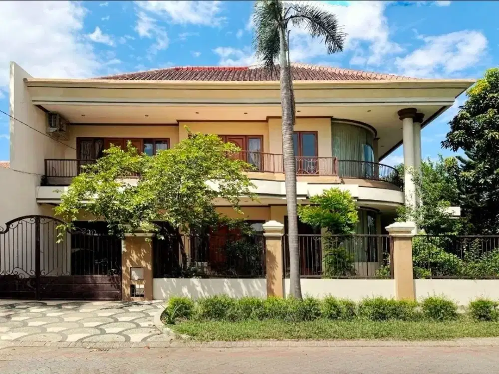 Rumah Araya Tahap 1 Strategis, Siap Huni, Boulevard Fully Furnished, Marmer, Kayu Jati