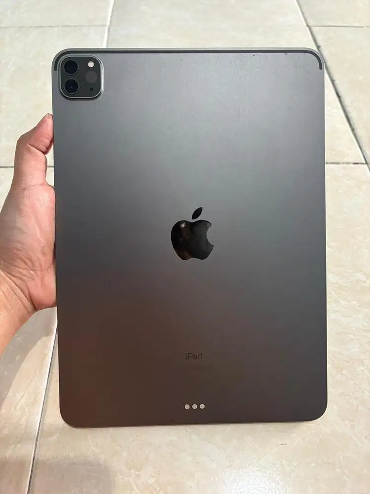 IPAD PRO 11 BEKAS LIKE NEW