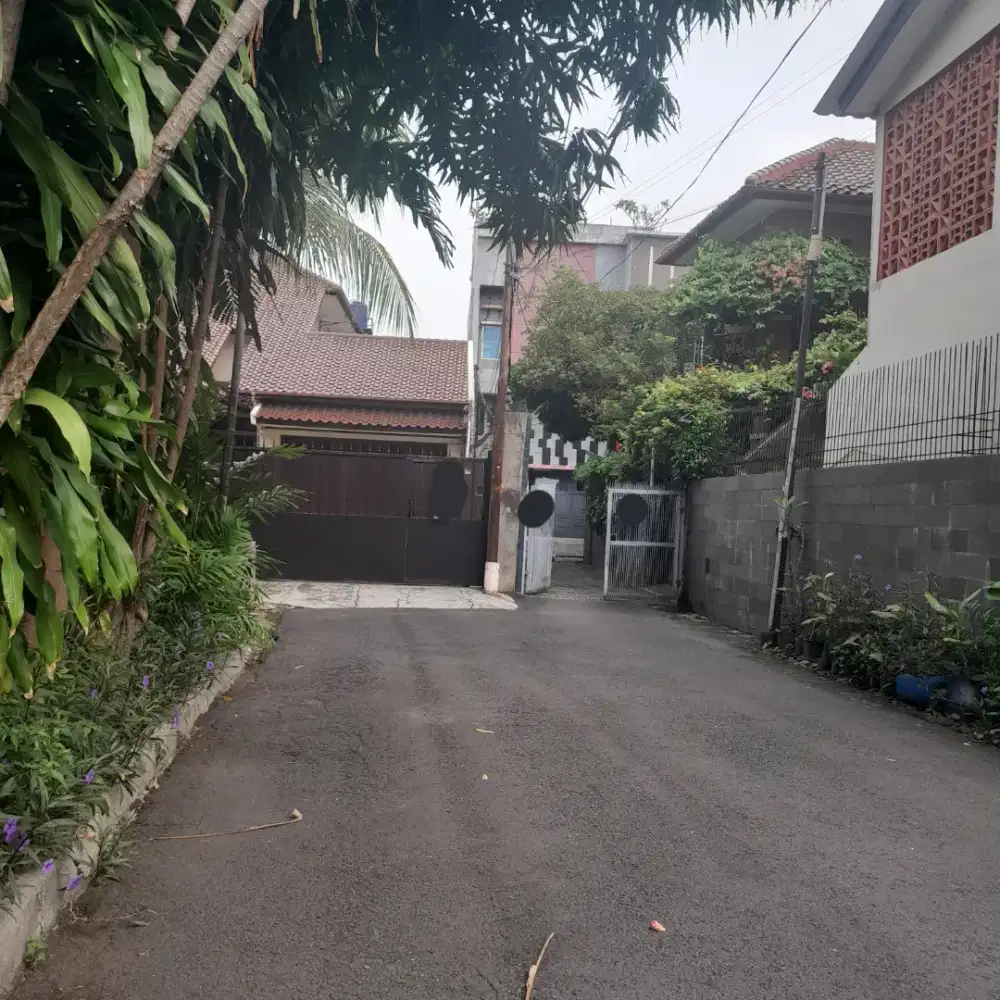 Dijual Rumah 3 Lantai Kemanggisan Palmerah