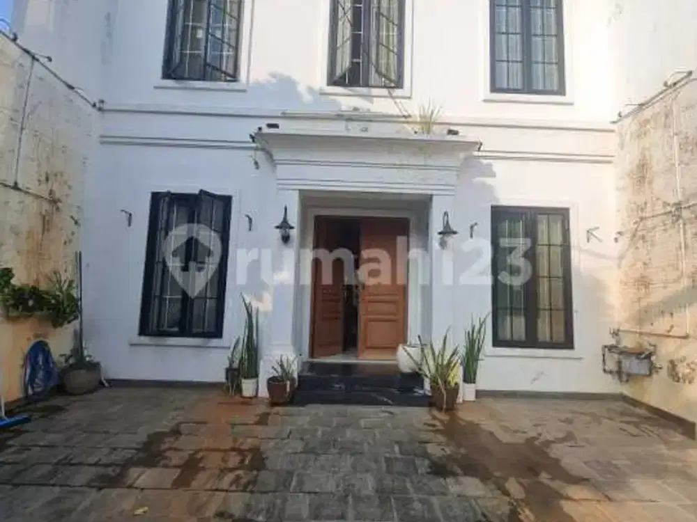 Rumah 2 lantai di komplek Bukit Cinere Indah