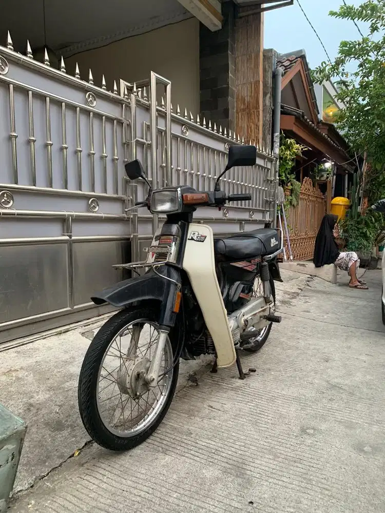 Suzuki RC 100 Jet Cooled