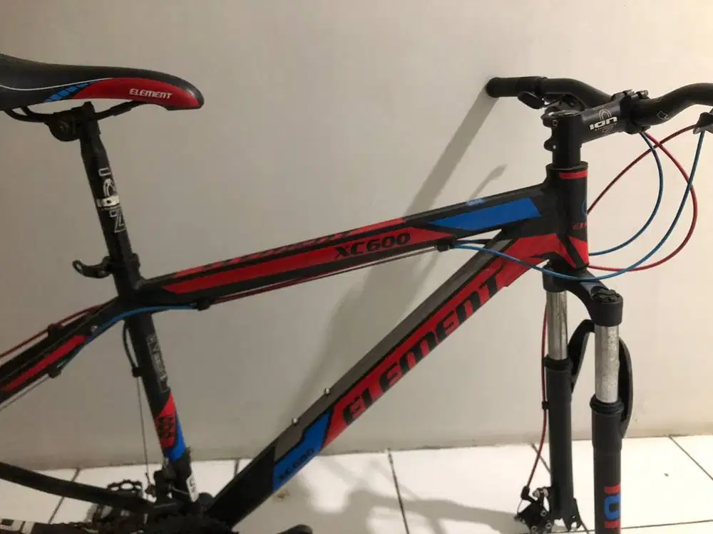 Sepeda Gunung Second merk Element XC600
