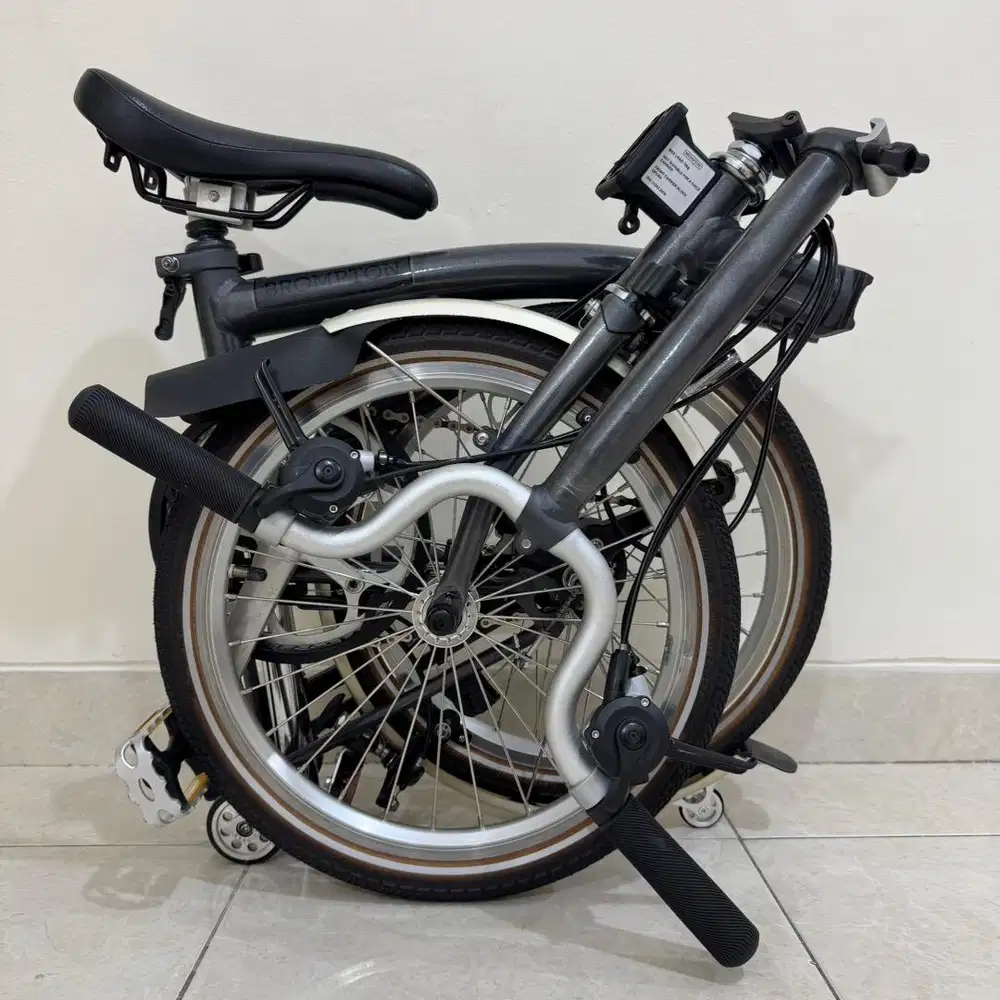 BROMPTON M6L GRAPHITE METALLIC 2020 - ISTIMEWA