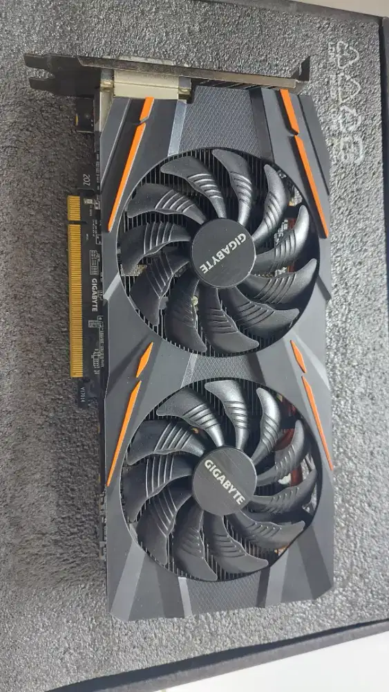 VGA Gaming Gigabyte RX 570 4gb Ddr5 256bit