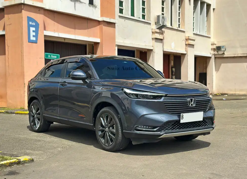 KM 25rb HRV SE cvt 2023 matic New Honda HR-V Grey Abu Spesial Edition