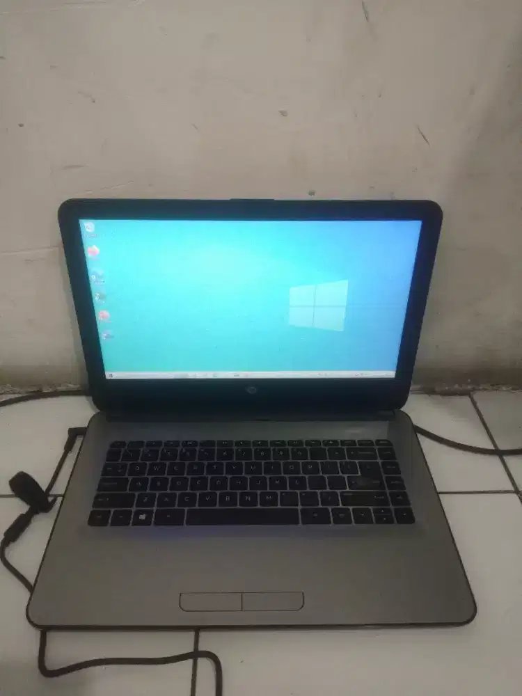 bu jual HP 14-AN017AU AmdA6-7310 4gb/500gb