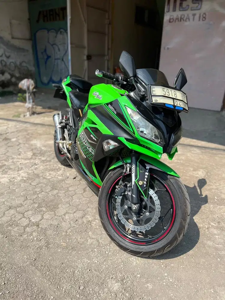 Kawasaki ninja 250rr FI
