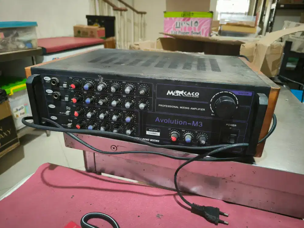 Jual amplifier bekas resto