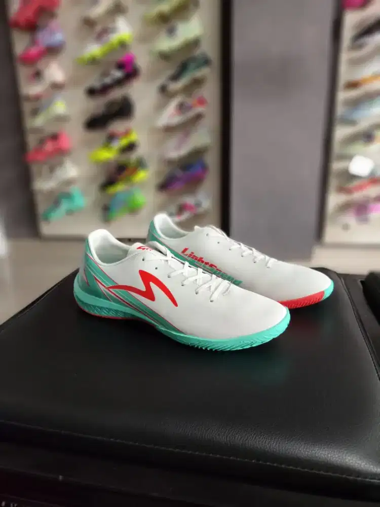 Diskon 30% Original Specs Lightspeed 20 IN