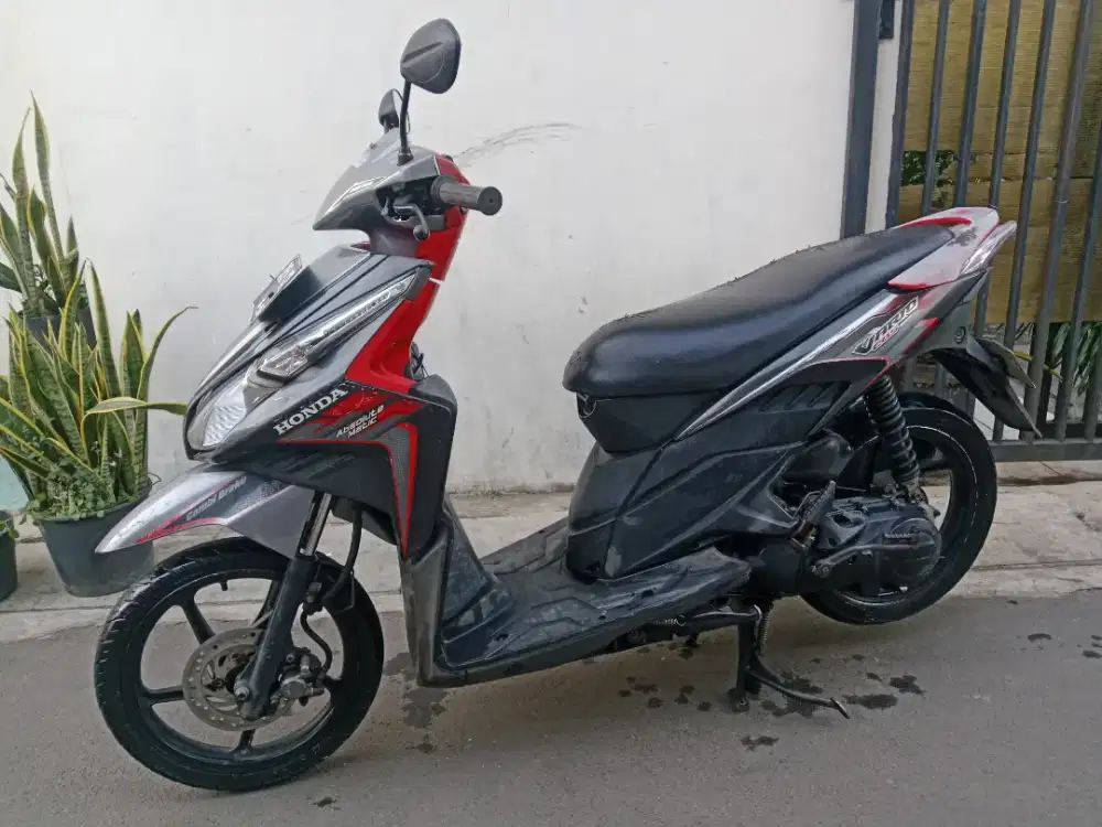 Vario techno tahun 2011 bagus orisinil