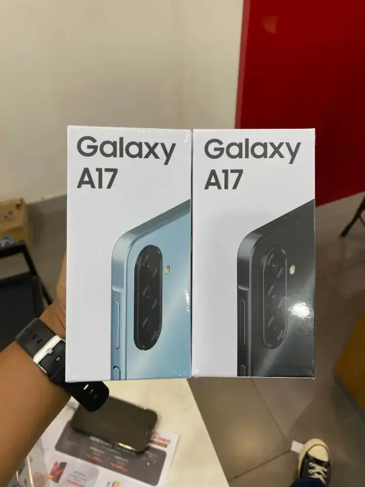 SAMSUNG galaxy A17