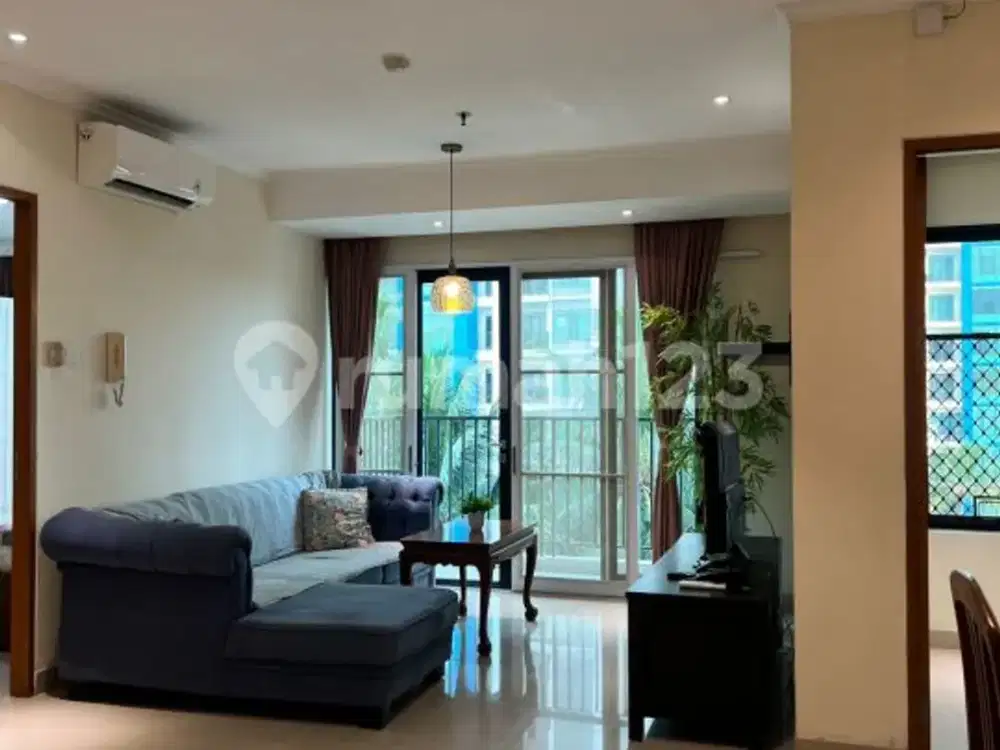 Apartemen Hamptons Park Luas 138 M2 Full Fasilitas & Pool View, Jakarta Selatan