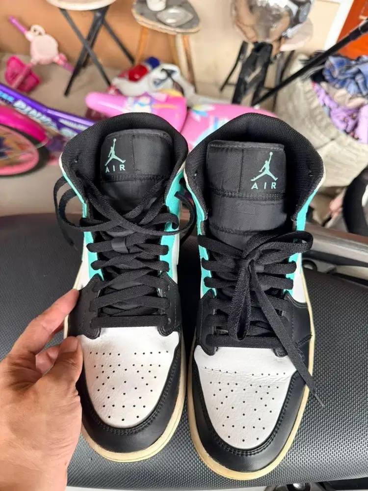 Sepatu Sneakers Original Nike Jordan Tropical Twist Size 43