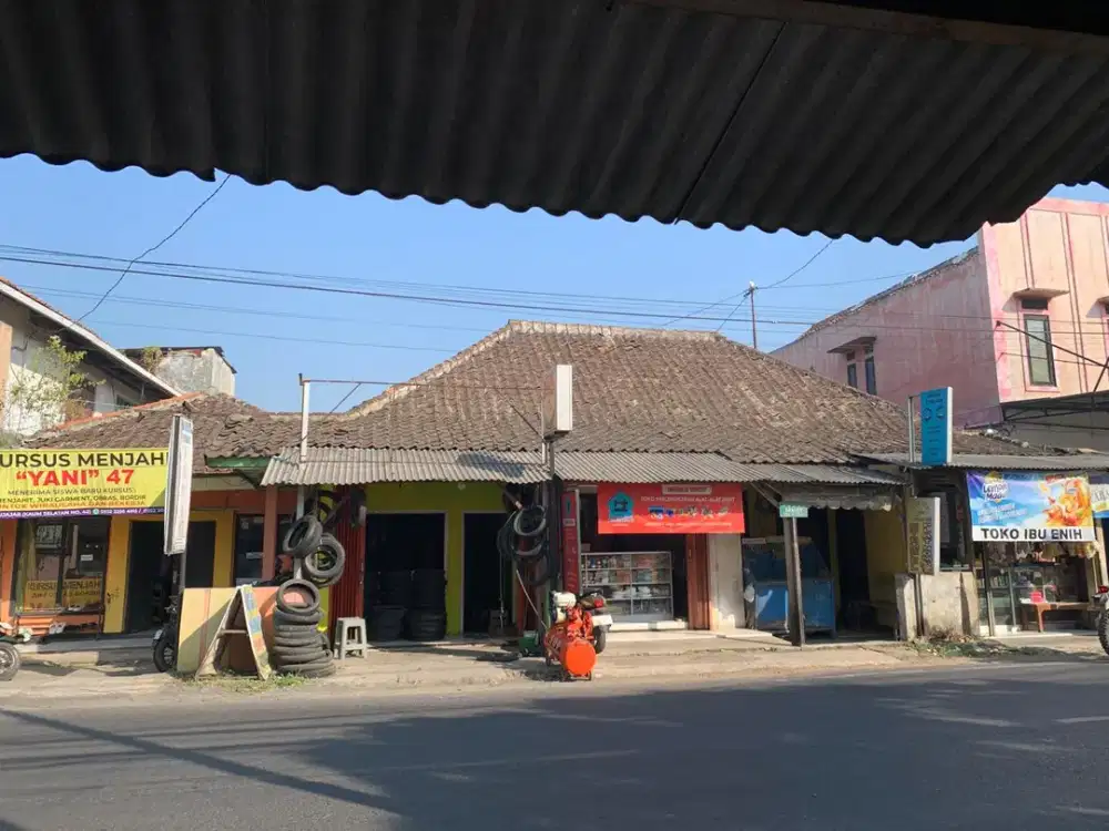 DIJUAL RUMAH MAINROAD BATUJAJAR BANDUNG ADA BANGUNAN TOKO DAN RUMAH