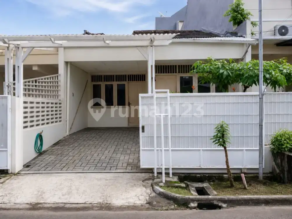 Rumah Cocok untuk Kantor Strategis di Kawasan Premium Pondok Indah