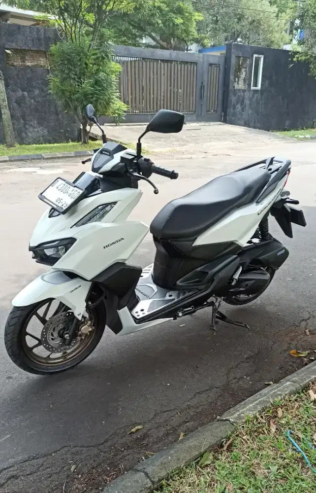 Vario 160 ABS kmplit km 4 ribu mulus
