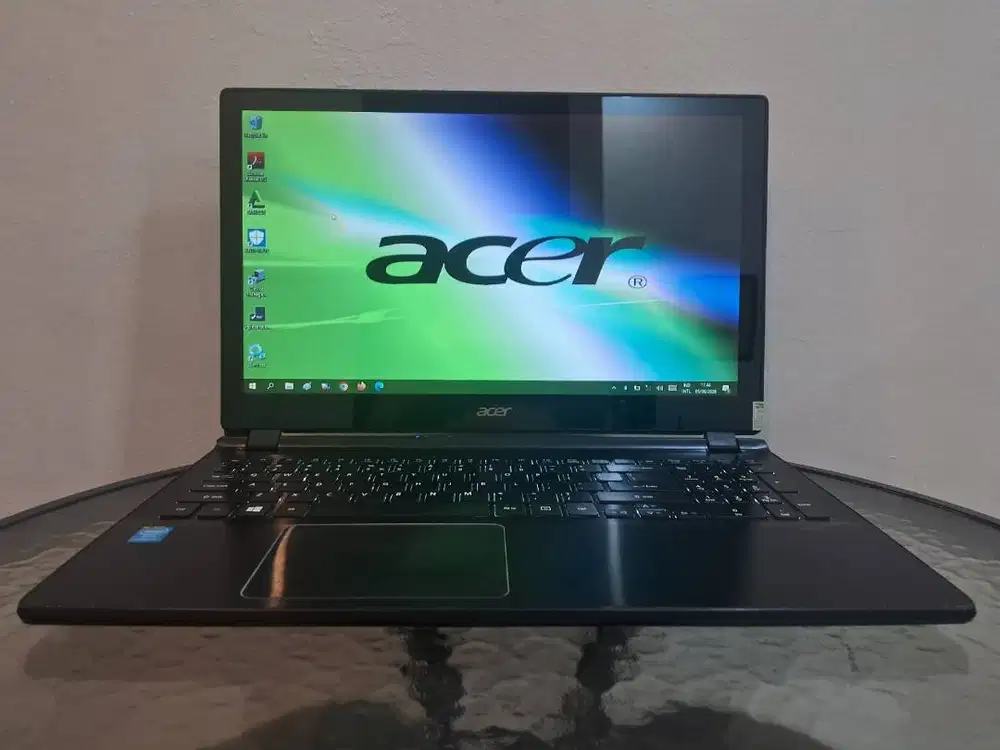 TouchScrn ACER i7 8GB SSD 256GB Key Nyala Win Ori Batre KUAT Garansi