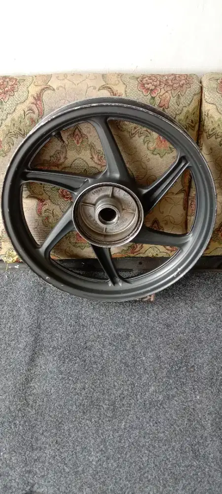 Velg Megapro ukuran 18 original
