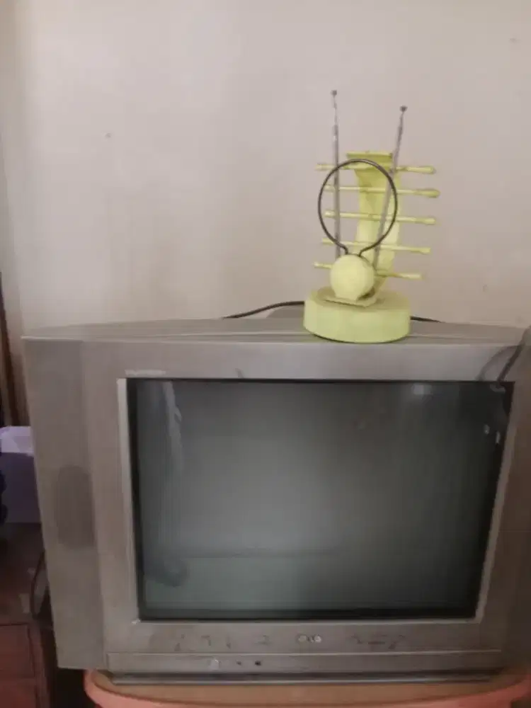 TV merk LG mulus bisa nego