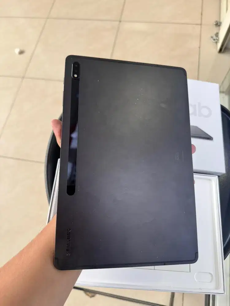 Samsung Galaxy Tab S8+ 5G Fullset 12.4 inci
