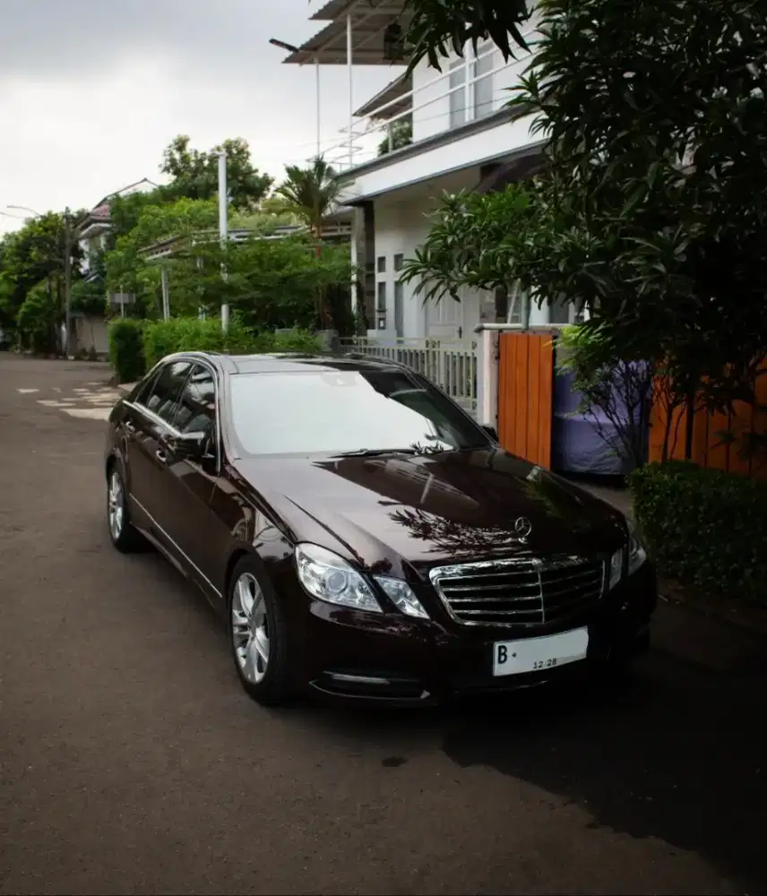 MercedesBenz W212 E300 Avantgard 2011