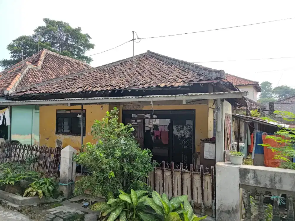 ‼️Jual Rumah Tua Depan Polsek Ciruas ‼️