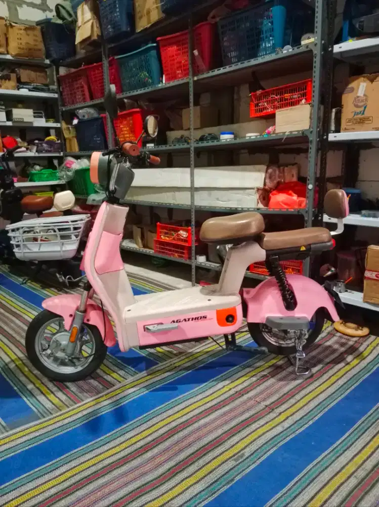 Sepeda listrik bekas jarang pakai