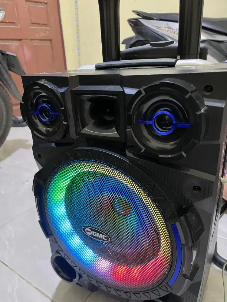 Speaker GMC  bluetooth