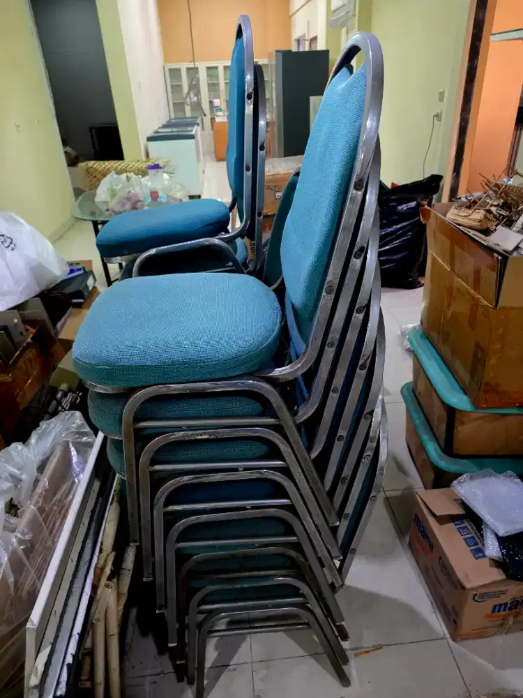 Kursi Besi Empuk Serbaguna | Nego