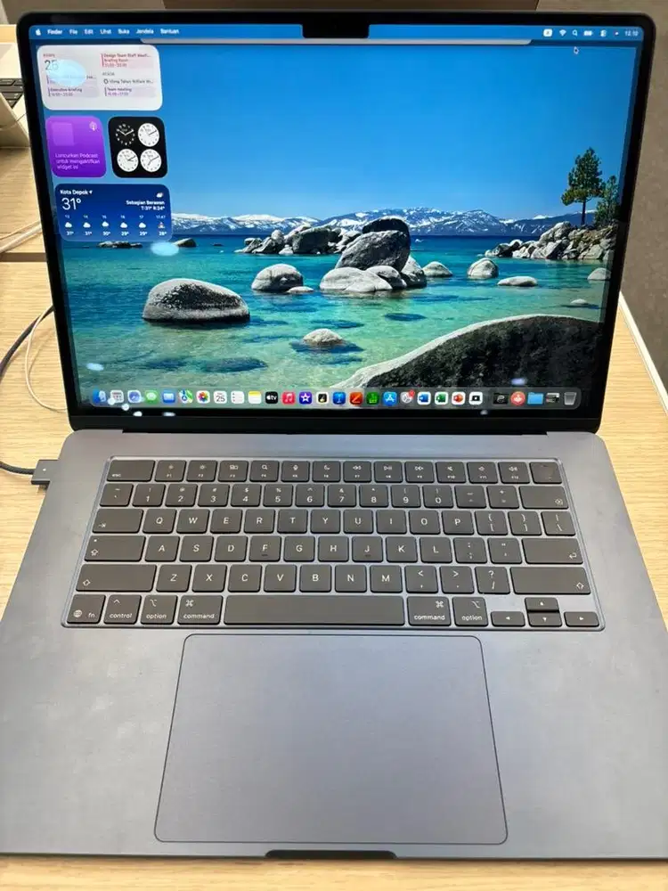 Macbook Air 15inci
