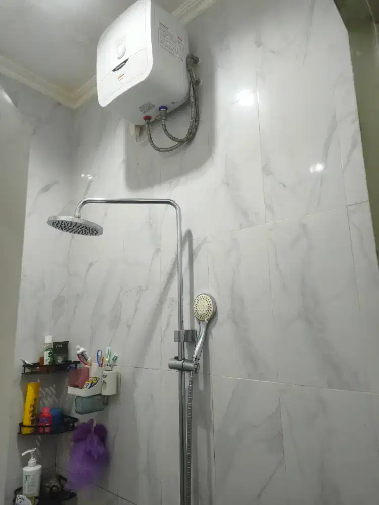TAKE OVER RUMAH - LEBIH MURAH DARI BARU - SIAP HUNI - CICILAN RINGAN