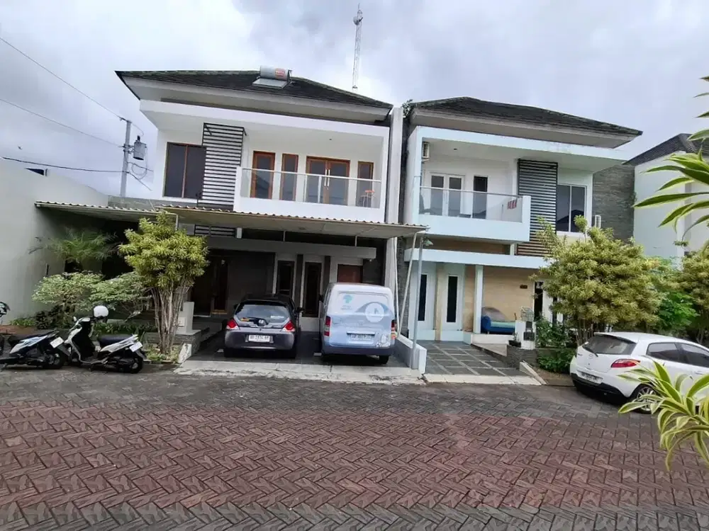 Rumah Mewah 2 Lantai dalam Perumahan Lokasi Dekat Kampus UPN