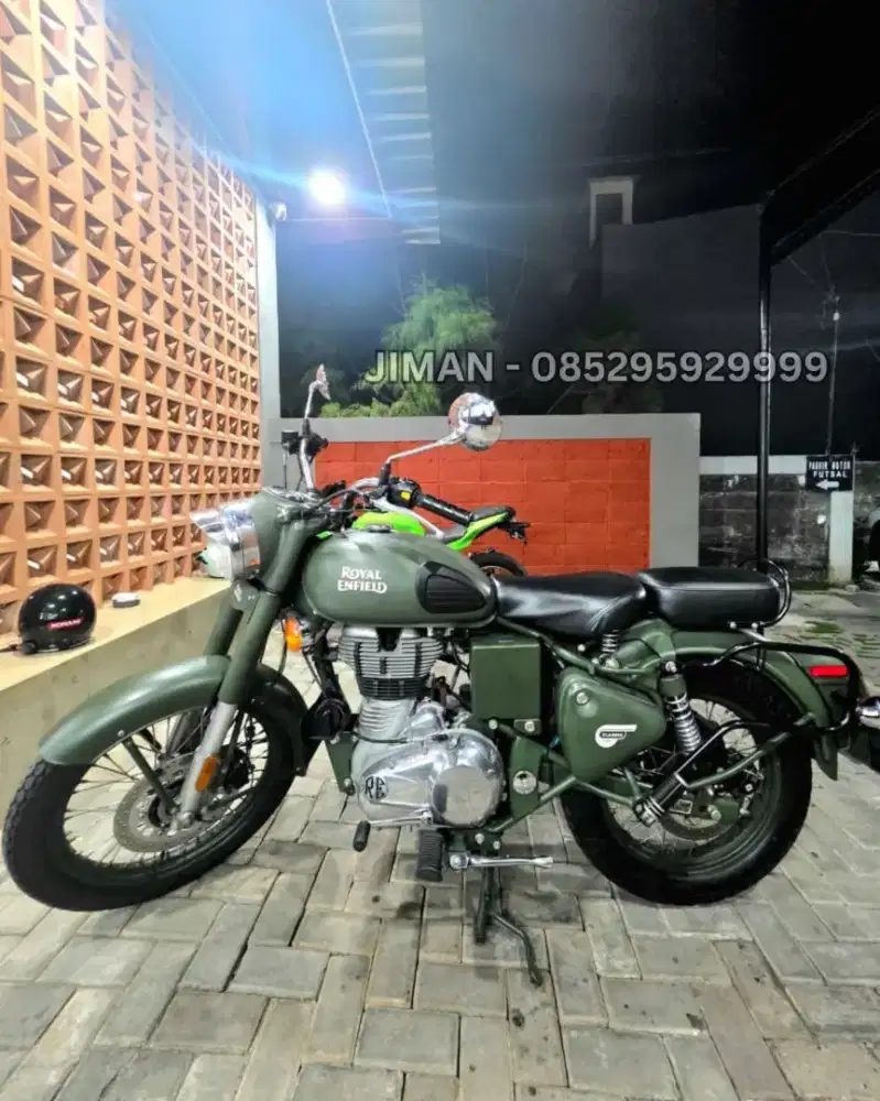 Royal Enfield RE Classic 500cc Green Army