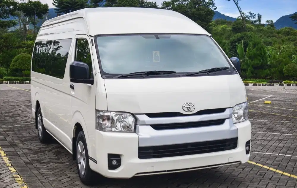 Hiace Commuter Euro 2023
