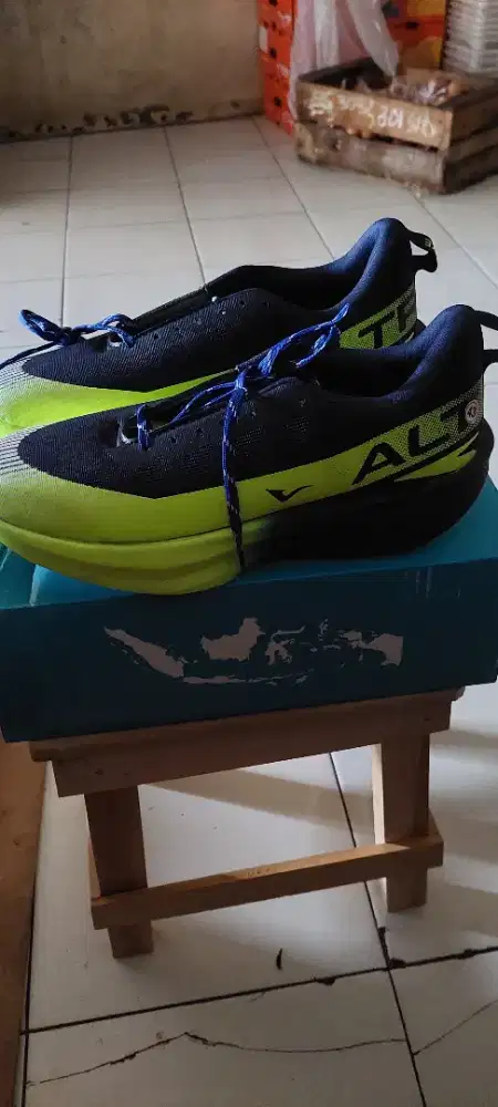 Sepatu runing Al traze