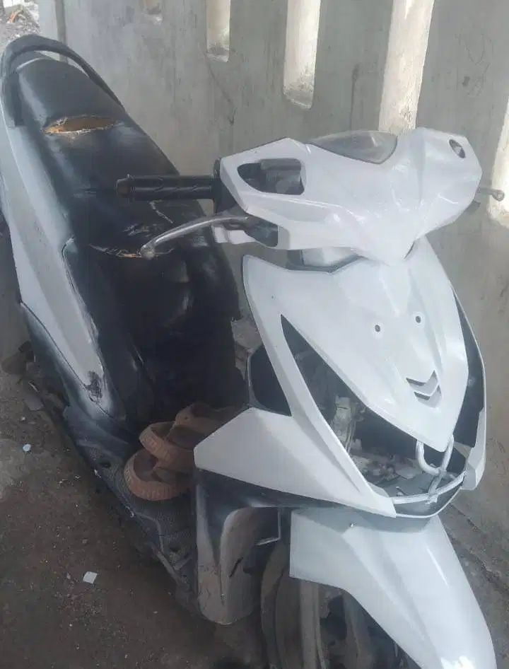JUAL MOTOR BEAT BEKAS THN 2013 5JT NEGO