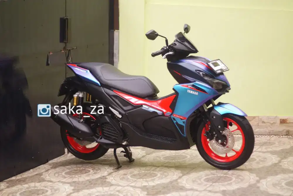 ( ABS , keyless ) Yamaha Aerox Alpha Cyber City ABS 2025 , aerox 2025