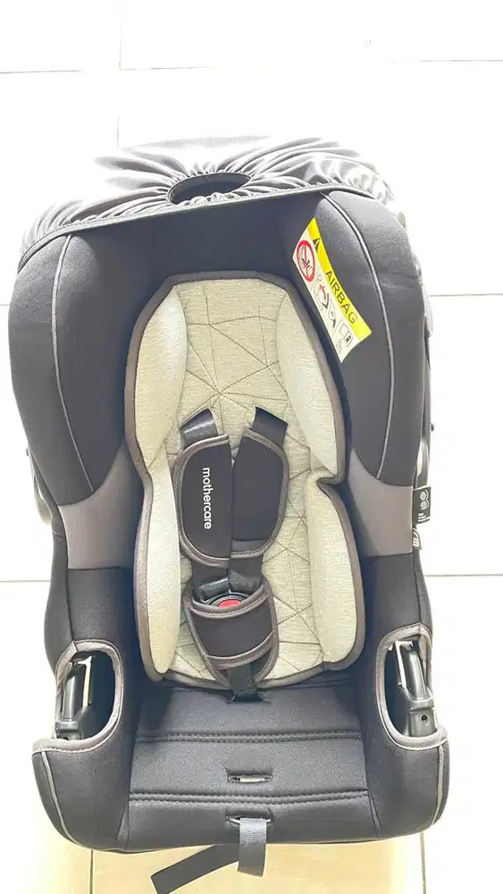 Carseat mothercare