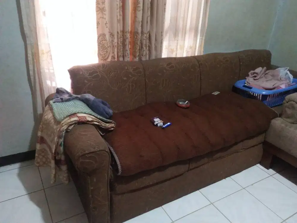 Sofa panjang 2 meter