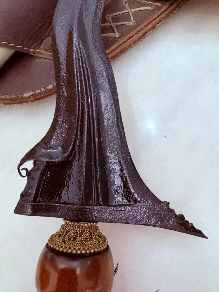 Keris Kalawijan Luk 15 Bimo Kurdho est Tangguh Demak Pamor Keleng