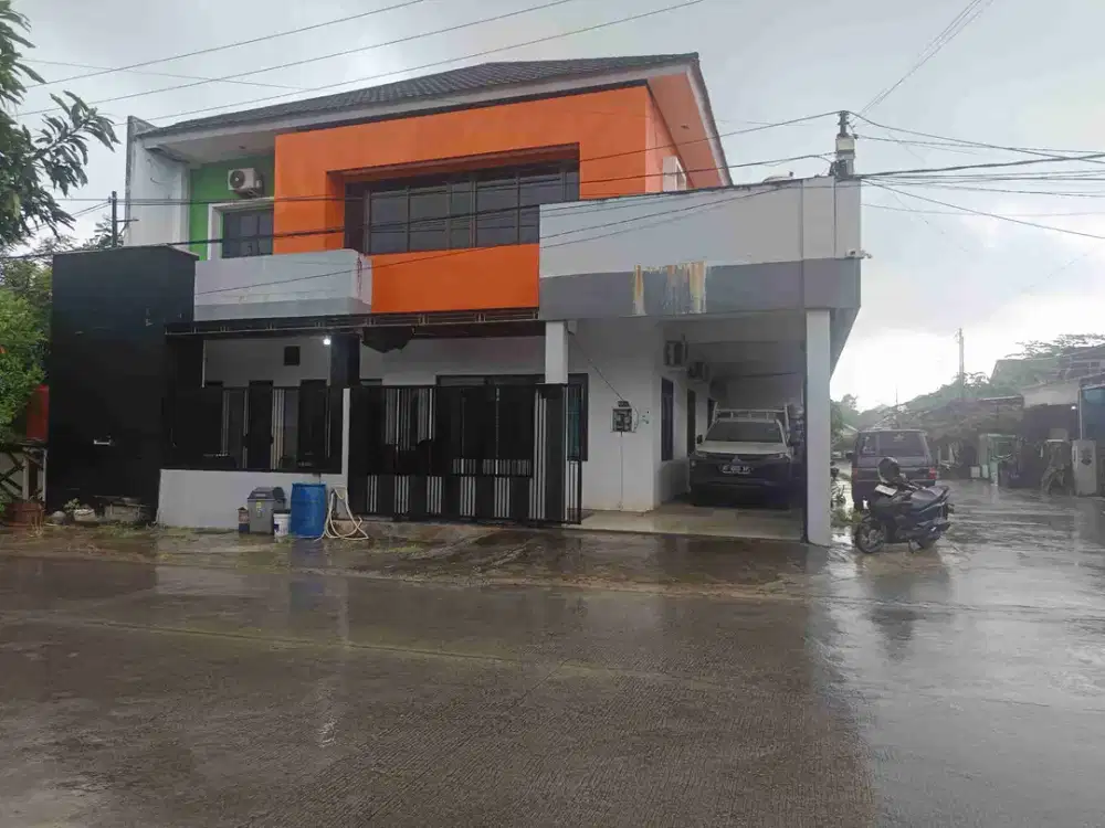 Rumah 7 Kamar Dijual Tengah Kota Samarinda Posisi Hook 2 Lantai