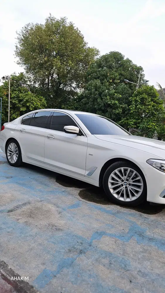 BMW 530i 2018 Bensin