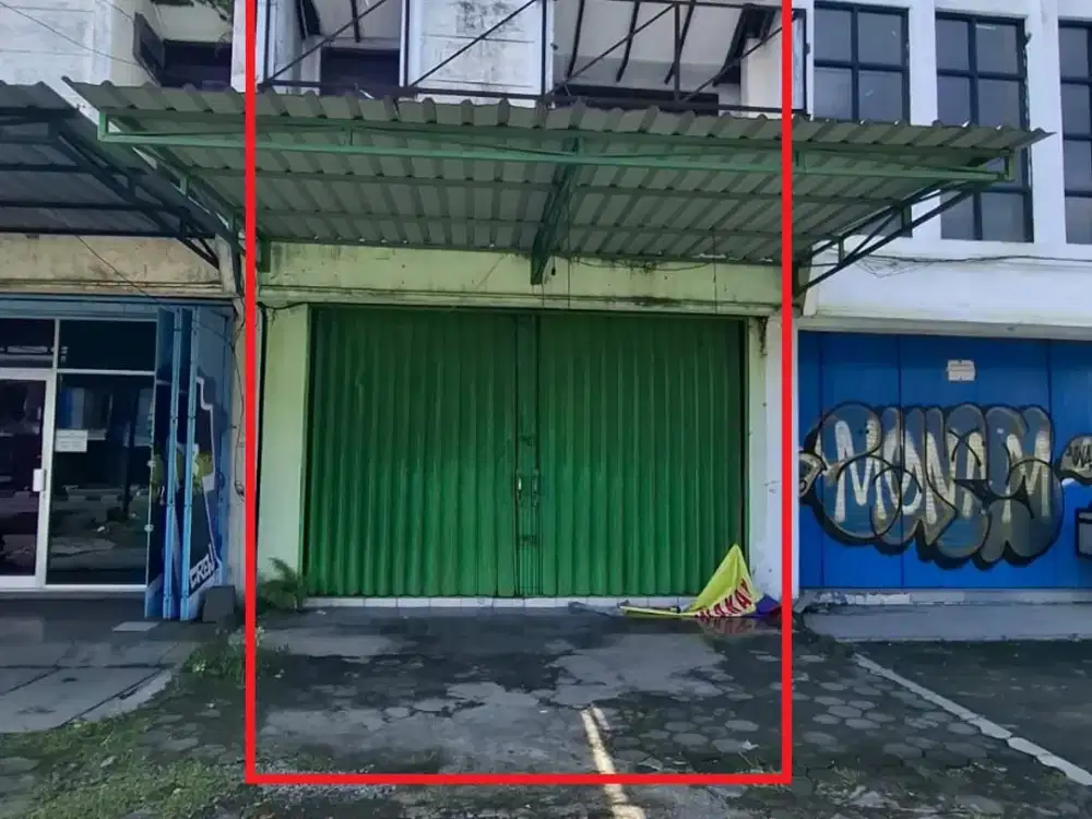 Disewakan Ruko 2 Lantai Lokasi Strategis di Jalan Wates - Kasihan Bantul