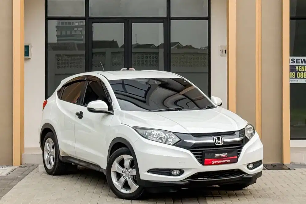 Honda HRV HR-V 1.5S 1.5 S MT Manual 2016 Putih Mutiara.